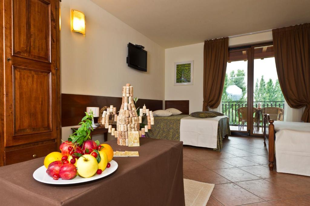 Locanda Ristorante Al Cardellino Bardolino Værelse billede