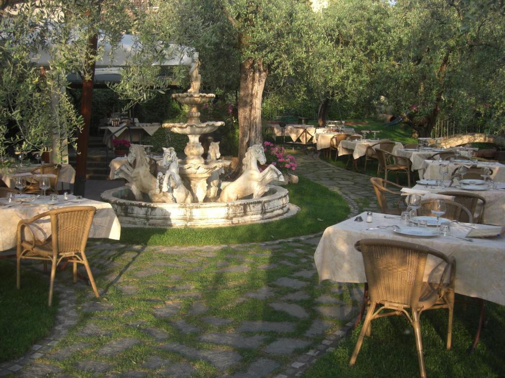 Locanda Ristorante Al Cardellino Bardolino Eksteriør billede